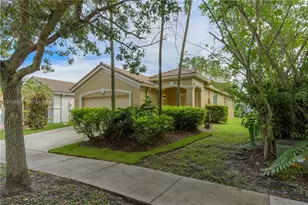 297 Conservation Dr, Weston, FL 33327 - Photo 2