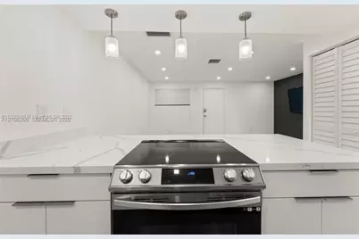 777 SW 9th Ave #509, Miami, FL 33130 - Photo 6