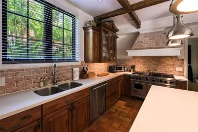 1822 Country Club Prado, Coral Gables, FL 33134 - Photo 22