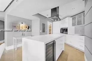 16699 Collins Ave, Sunny Isles Beach, FL 33160 - Photo 6