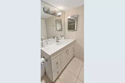 2801 NE 183rd St #1208W, Aventura, FL 33160 - Photo 32