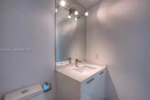 1300 Brickell Bay Dr, Miami, FL 33131 - Photo 6