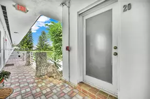 320 85th St, Miami Beach, FL 33141 - Photo 2