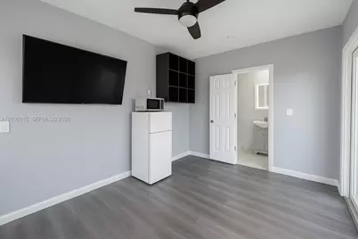 2400 Casablanca Dr #B, Miramar, FL 33023 - Photo 1