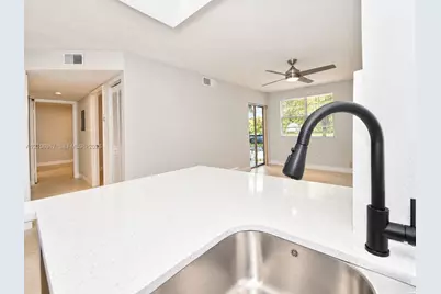 1237 SW 46th Ave #813, Pompano Beach, FL 33069 - Photo 12