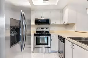 2115 Champions Way, North Lauderdale, FL 33068 - Photo 10