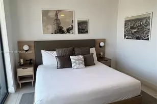 159 NE 6th St, Miami, FL 33131 - Photo 10