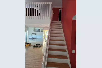 6328 NW 181st Ter, Hialeah, FL 33015 - Photo 4