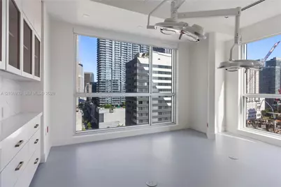 175 SW 7th St #1707, Miami, FL 33130 - Photo 6