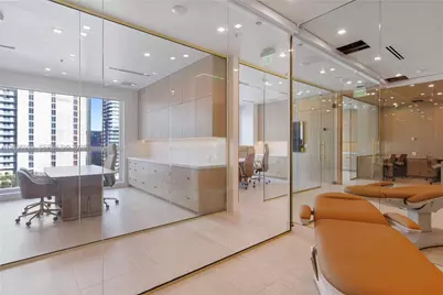 175 SW 7th St #1707, Miami, FL 33130 - Photo 24
