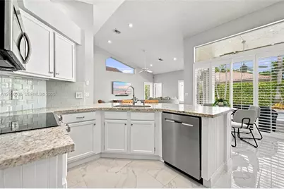 809 Heron Rd, Weston, FL 33326 - Photo 12