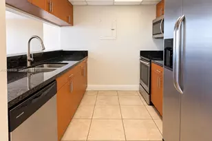 7601 E Treasure Dr, North Bay Village, FL 33141 - Photo 6