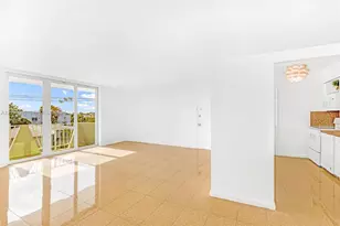 7133 Bay Dr, Miami Beach, FL 33141 - Photo 6