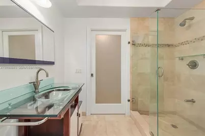 1040 10th St #402, Miami Beach, FL 33139 - Photo 20