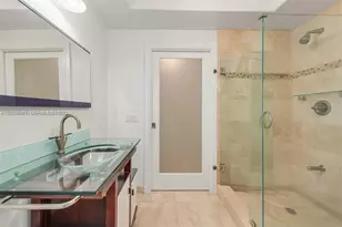 1040 10th St, Miami Beach, FL 33139 - Photo 20