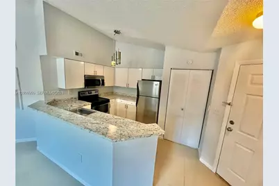2550 SW 18th Ter #1405, Fort Lauderdale, FL 33315 - Photo 6