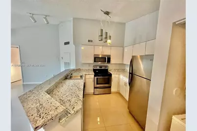 2550 SW 18th Ter #1405, Fort Lauderdale, FL 33315 - Photo 1