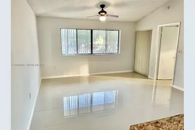 2550 SW 18th Ter #1405, Fort Lauderdale, FL 33315 - Photo 4