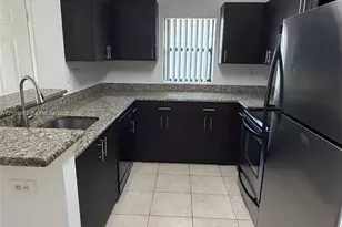 4058 NW 87th Ave, Sunrise, FL 33351 - Photo 4