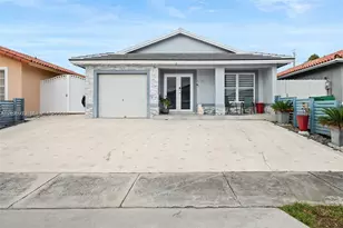 8765 NW 111th Terrace, Hialeah Gardens, FL 33018 - Photo 2