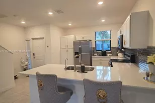 1424 NE 4th Ave, Florida City, FL 33034 - Photo 6