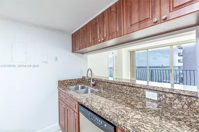 7601 E Treasure Dr #2324, North Bay Village, FL 33141 - Photo 8