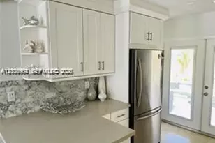 1721 NE 55th St, Fort Lauderdale, FL 33334 - Photo 6