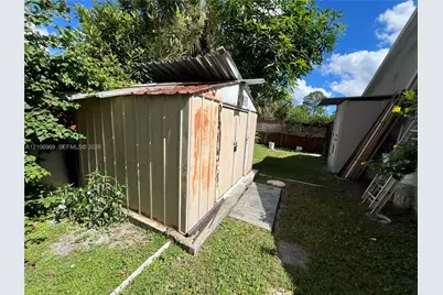 1681 NW Jacobin, Palm Bay, FL 32907 - Photo 32