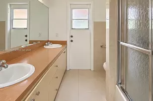 8376 NW 16th St, Coral Springs, FL 33071 - Photo 14