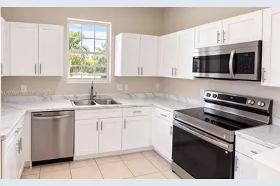 1295 N Railroad Ave, Boynton Beach, FL 33435 - Photo 6