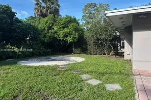 217 S 57th Terrace, Hollywood, FL 33023 - Photo 4