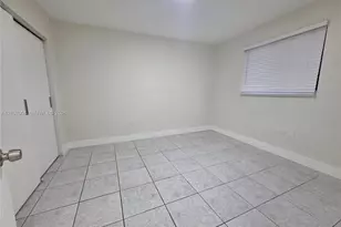 1970 NE 168th St, North Miami Beach, FL 33162 - Photo 4