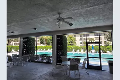 3716 Whitehall Dr #304, West Palm Beach, FL 33401 - Photo 20