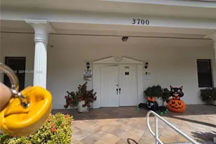 3716 Whitehall Dr, West Palm Beach, FL 33401 - Photo 16
