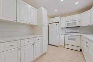 4825 SW 152nd Ct, Miami, FL 33185 - Photo 12
