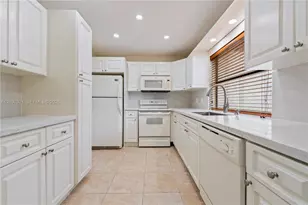 4825 SW 152nd Ct, Miami, FL 33185 - Photo 10
