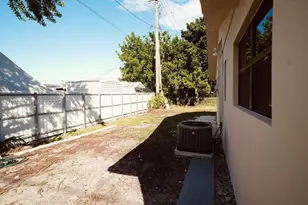 17825 NW 57th Ave, Miami Gardens, FL 33055 - Photo 20