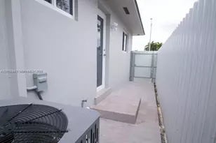 233-B NW 53rd Ave, Miami, FL 33126 - Photo 14