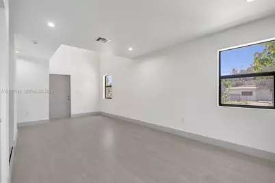 3051 NW 59th St #3051, Miami, FL 33142 - Photo 4