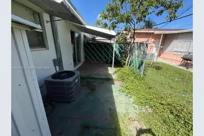 2450 Lincoln St #3, Hollywood, FL 33020 - Photo 14