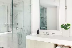 9221 E Bay Harbor Dr, Bay Harbor Islands, FL 33154 - Photo 16