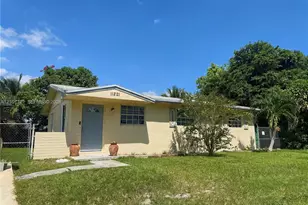 11221 SW 201st St, Miami, FL 33189 - Photo 2