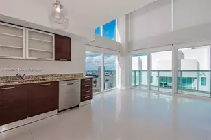 41 SE 5th St, Miami, FL 33131 - Photo 8