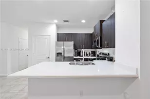 1128 NW 40th Ter, Lauderhill, FL 33313 - Photo 10