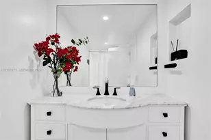 1201 S Ocean Dr, Hollywood, FL 33019 - Photo 40