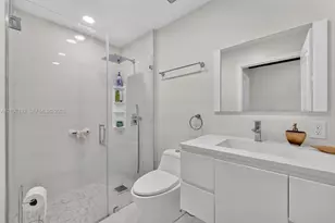 19436 NW 79th Pl, Hialeah, FL 33015 - Photo 20