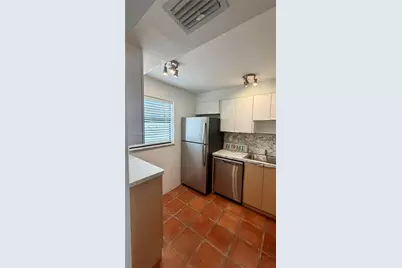 1418 Collins Ave #602, Miami Beach, FL 33139 - Photo 6