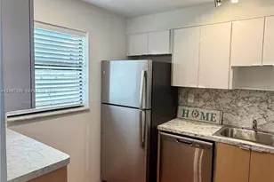 1418 Collins Ave, Miami Beach, FL 33139 - Photo 6