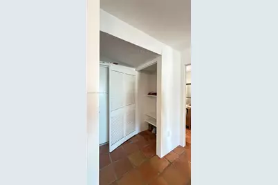 1418 Collins Ave #602, Miami Beach, FL 33139 - Photo 10