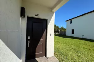 613 NE 208th Terrace, Miami, FL 33179 - Photo 2
